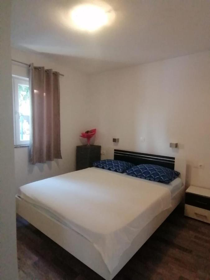 Apartments Nana Biograd Na Moru Ngoại thất bức ảnh
