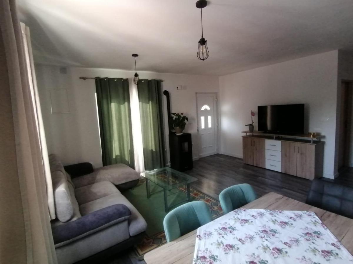 Apartments Nana Biograd Na Moru Ngoại thất bức ảnh