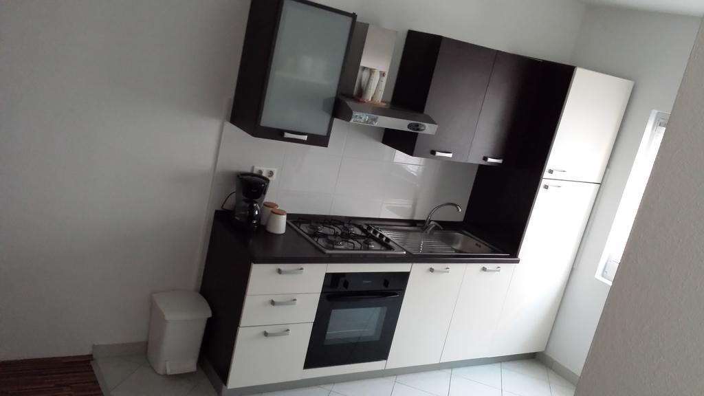 Apartments Nana Biograd Na Moru Ngoại thất bức ảnh